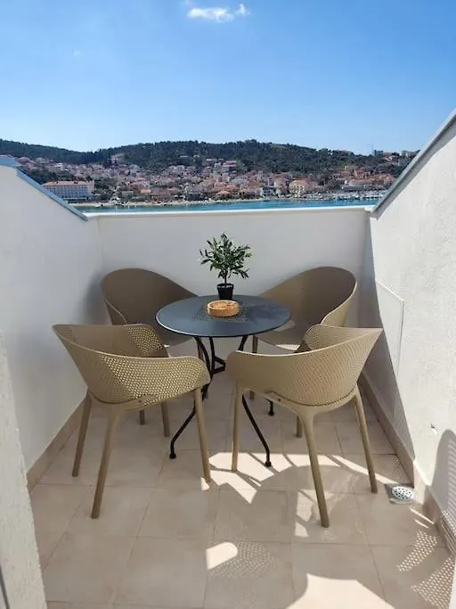 Bird View Apartment Carlissima Trogir
